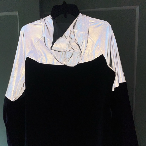 Nike running jacket - Picture 7 of 11